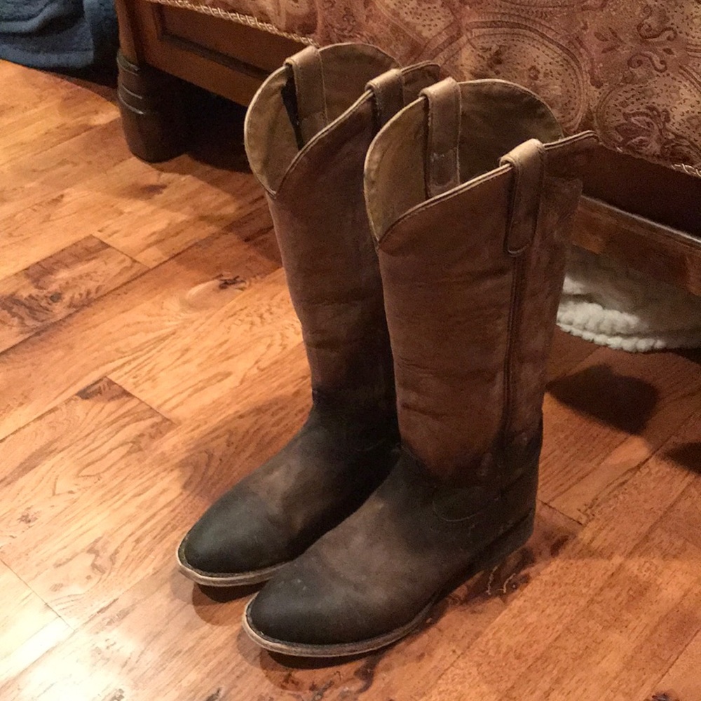 Ariat ladies boots-Size 9B